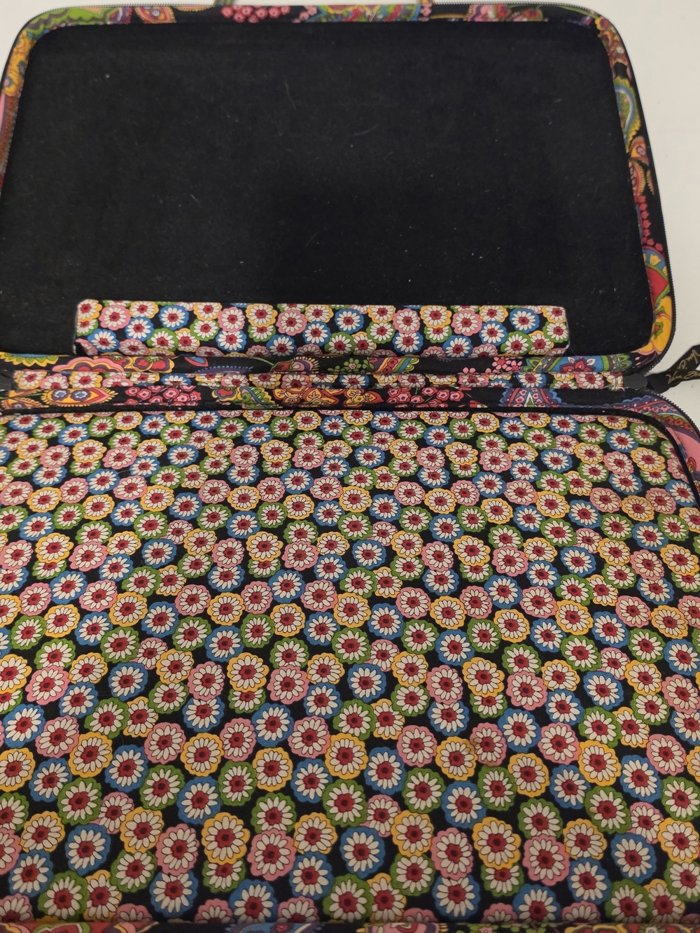 Vera Bradley Black Multicolor Quilted Paisley Travel Laptop Case - Picture 2 of 5